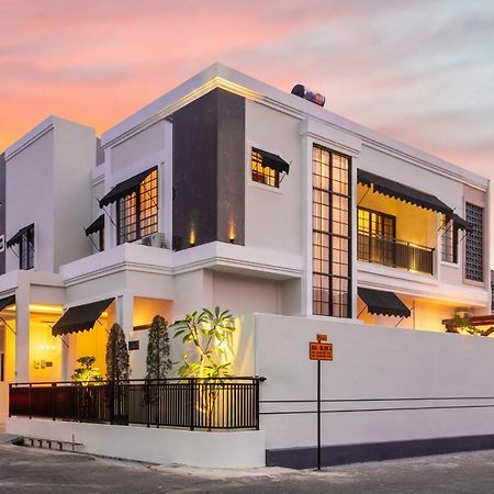 Hening Pool Villa Purwokerto Extérieur photo