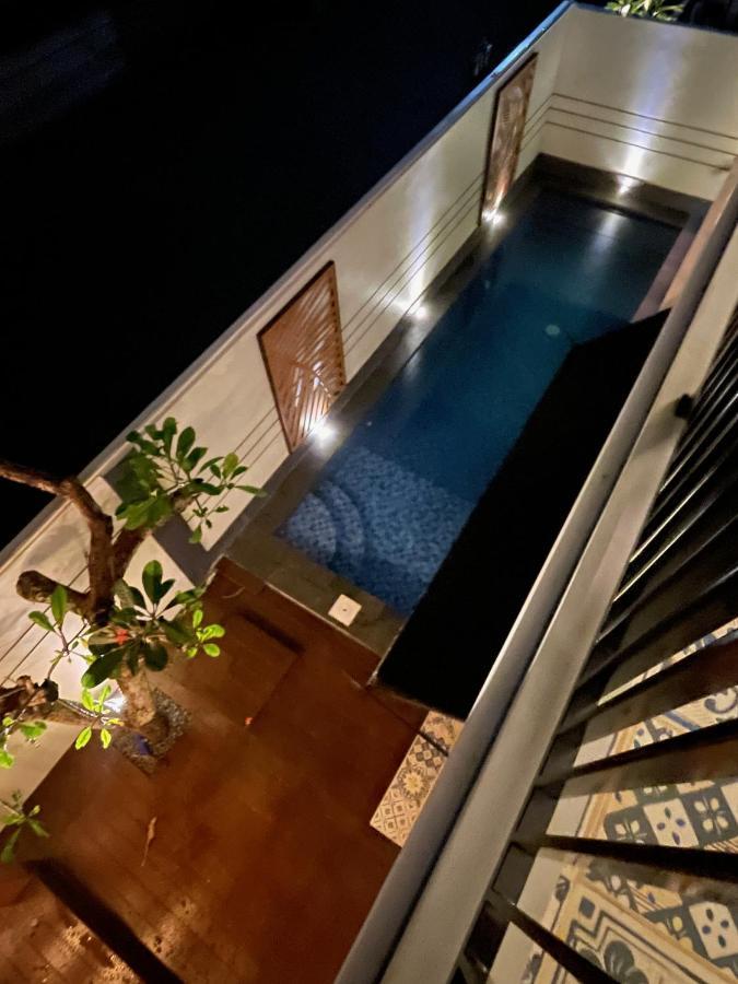 Hening Pool Villa Purwokerto Extérieur photo